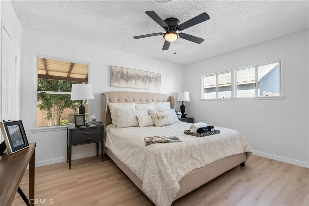 8131 Garden Grove, Reseda, California 91335 home-pic-18